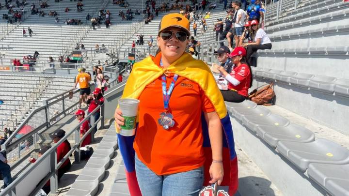 Aficionados latinos cumplen su sueño en el GP de México
