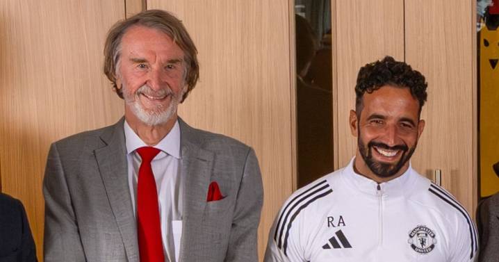 Manager offers to take Manchester United job 'for nothing' amid Ruben Amorim decision