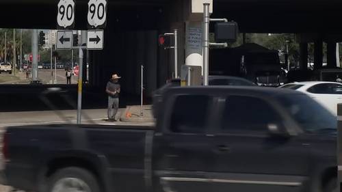 Harris County commissioners considering banning panhandling and street vendors