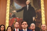 Congress faces pressure to end shutdown, but breakthrough appears unlikely