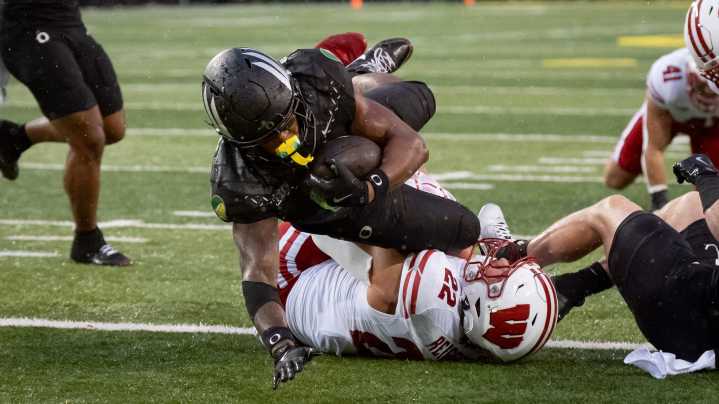Wisconsin finally scores but losing streak hits six…