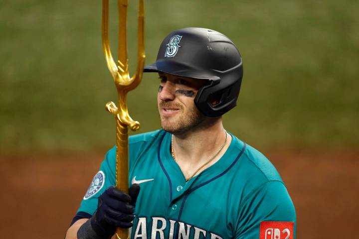 Mariners reserve Mitch Garver is a key in the clubhouse