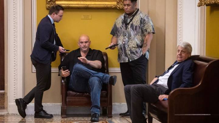 Fetterman rails on his colleagues for not getting their ‘sh*t together’ with SNAP on the line amid the shutdown