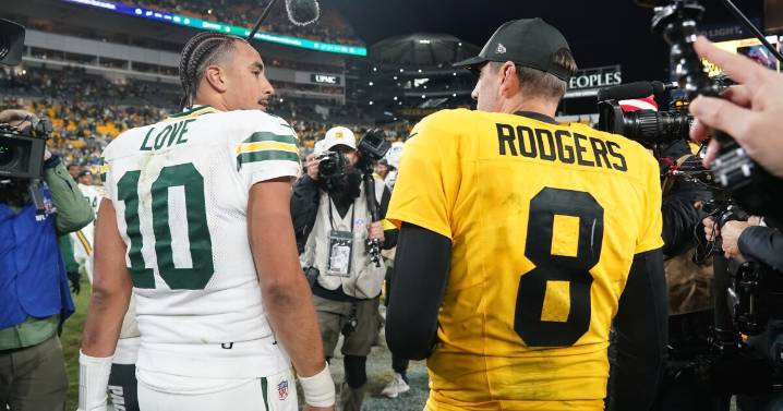 Rodgers and the Steelers fall short in QB's reunion as Love leads 35