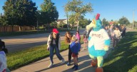 Sandy Slope Elementary hosts first-ever celebrity Walk