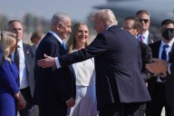 Living hostages and Palestinian prisoners are released as part of ceasefire in Gaza