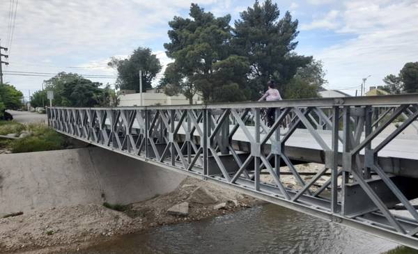 Los puentes y cierta miseria
