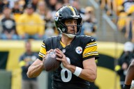Aaron Rodgers' 'Unplayable' Field Criticism Puts Pressure on Steelers