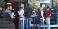 Empleados del SAT entrarán hoy en paro laboral
