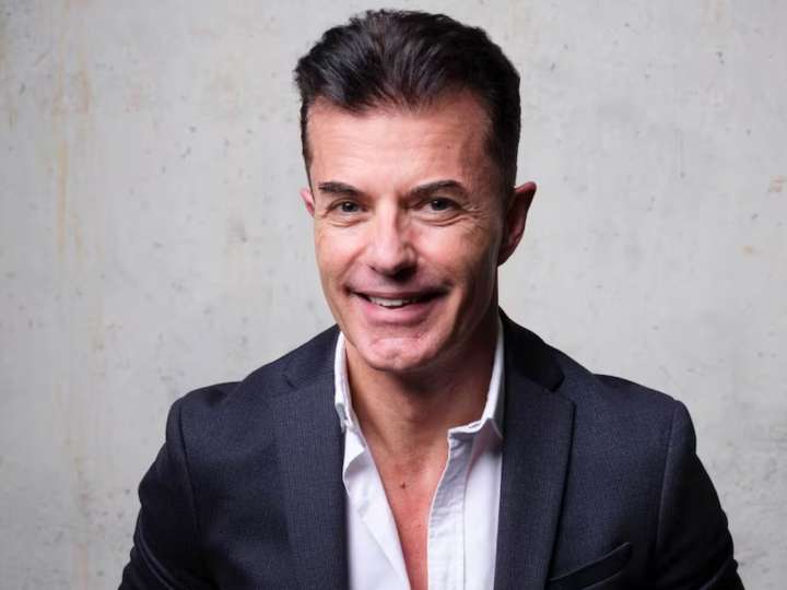 Manuel Viso, médico experto: “Si desayunas un café solo con galletas, tu energía se va a la basura antes de las 11 de la mañana”