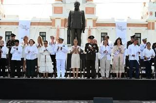 La soberanía se conquista, se protege y se defiende día tras día: Presidenta en el 204 aniversario de la Armada de México
