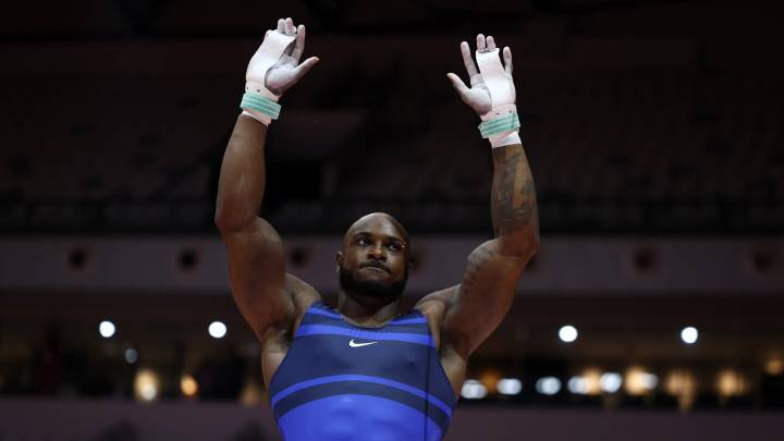 Donnell Whittenburg claims first gymnastics world title on 3