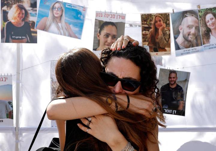 El dolor y la rabia inundan Israel dos años después de los ataques de Hamás: ¿Cómo pudo suceder semejante masacre?