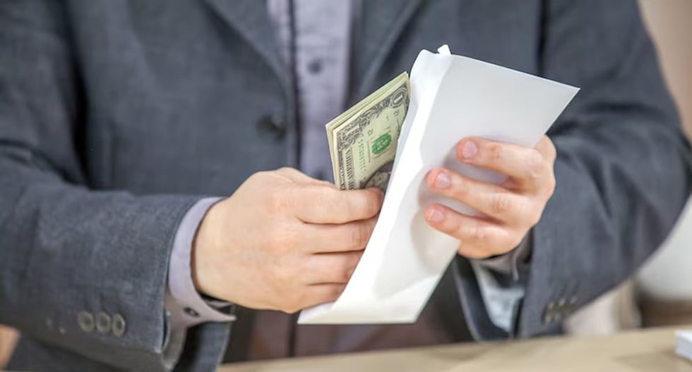 UIF empieza a congelar bienes de personas y empresas por lavado de dinero de extorsiones 3 claves  lavado de dinero de extorsiones lavado de activos uif congela bienes por extorsiones sbs bancos | TU-