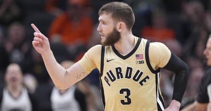 Monday's college notebook: Purdue's Smith an All