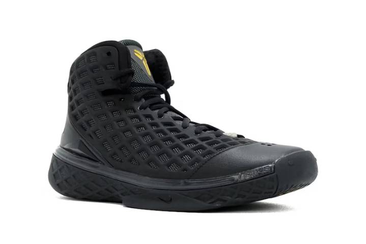 Nike Revives the Kobe 3 Protro “Orca” for 2026, Honoring Bryant’s Legacy in Black and White
