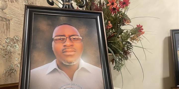 Family of Charles Adair seeks $25 million settlement after death at Wyandotte County Jail