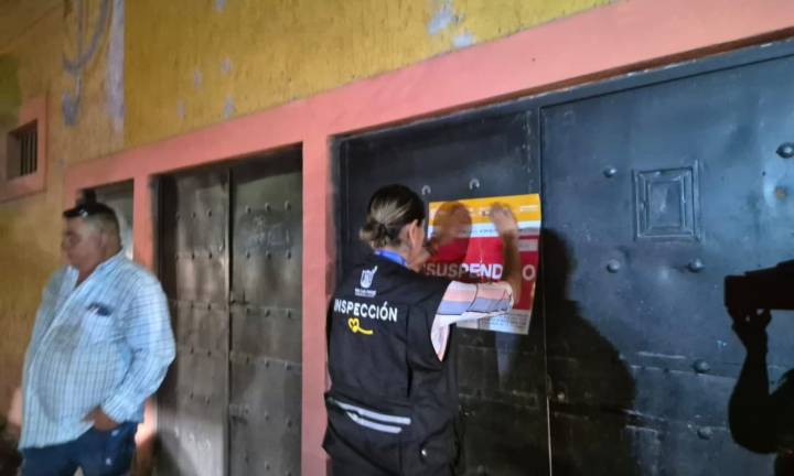 Ayuntamiento suspende anticipadamente fiesta clandestina de Halloween