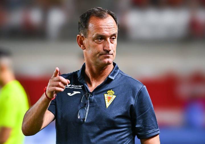 El Real Murcia 'fulmina' a Joseba Etxeberria