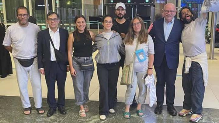 Repatrian a connacionales tras fallida misión humanitaria