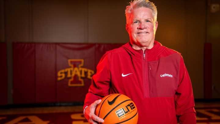 Iowa State coach Bill Fennelly impressed by new point guard Jada Williams