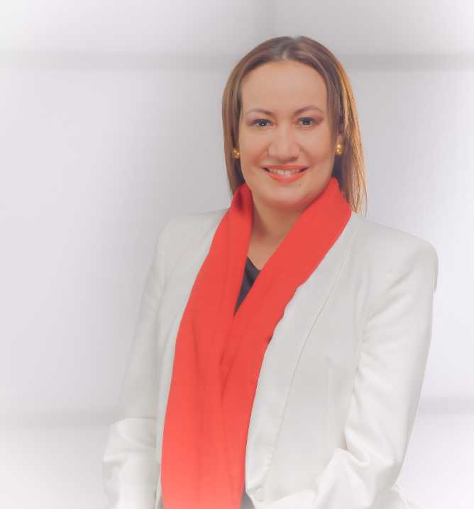 Carolina Corcho desafía el poder: base social, género y regiones al frente de su campaña