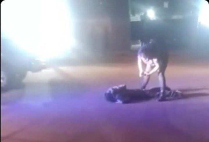 Quisieron robar una moto, pero el conductor era un gendarme y les disparó: murió un ladrón
