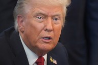 Mayoría de estadounidenses opina que Trump está ejerciendo más poder que presidentes anteriores