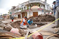 Así va la rehabilitación de drenaje sanitario en la colonia Mololoa, informa Geraldine