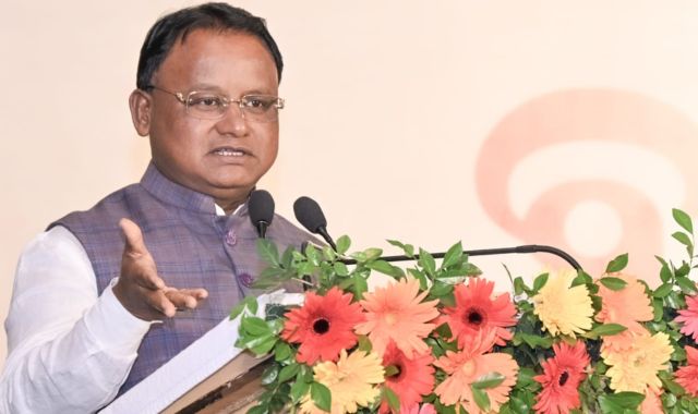 Odisha CM Urges Journalists to Be Democracy’s Watchdogs, Not Partisan Puppets