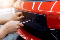 Motormouth: License plate mounting