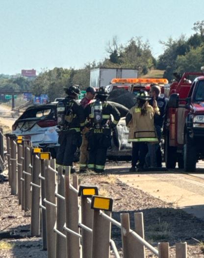 Crash causes traffic along Southbound I