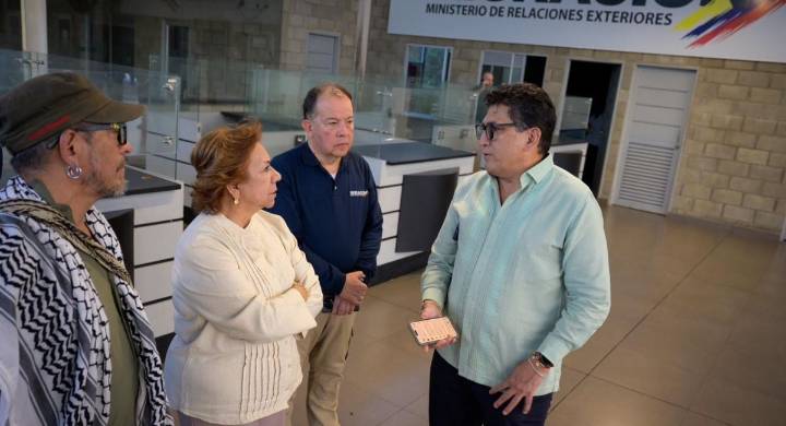 Maduro liberó a 17 colombianos que estaban detenidos en Venezuela Los detenidos habían sido acusados de ser mercenarios.