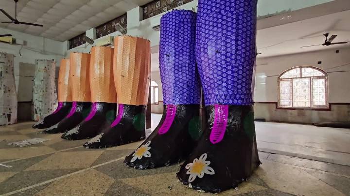 Family Of Effigy Makers Goes Hungry On Dussehra In Reverence To Ravana