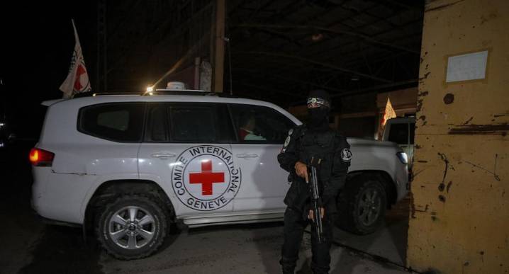 Hamás dice que el cuerpo entregado ayer que no es de ningún rehén pertenece a un soldado israelí | Israel 