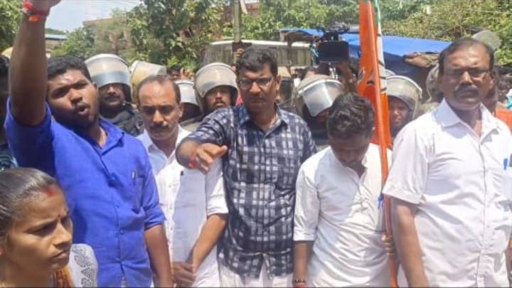 BJP protests outside school in Kasaragod after probe initiated against teachers who stopped pro Palestine mime