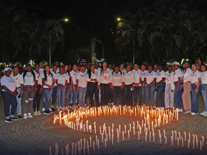 En Tumaco realizaron velatón en memoria de las víctimas del suicidio