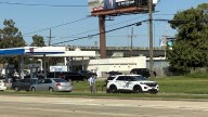 2 arrested, 1 sought after JPSO deputy fires shots at suspected burglary suspects who rammed car