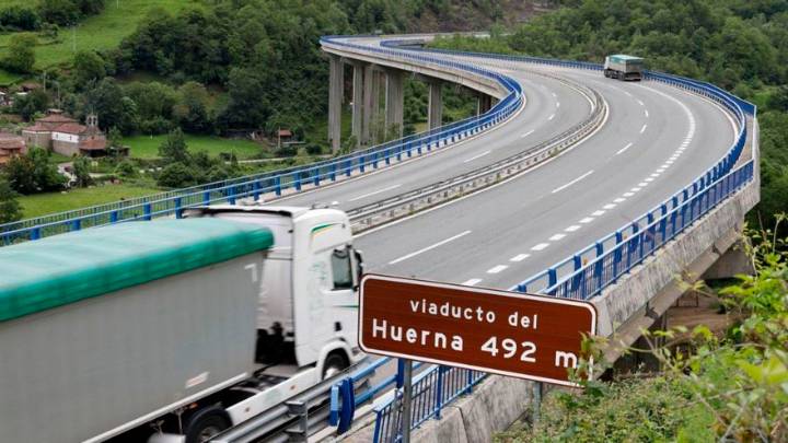 El concejo asturiano que desea perder 600.000 euros al año: Lena exige suprimir el peaje del Huerna, tras pleitear durante años para cobrar el IBI