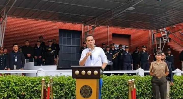 Presidente Jerí reafirma respaldo a la Policía Nacional durante ceremonia transmitida por TikTok