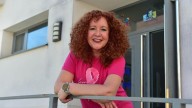 Rocío, paciente de cáncer de mama de Plasencia: "Te pasa un tsunami por todo el cuerpo, es muy duro"