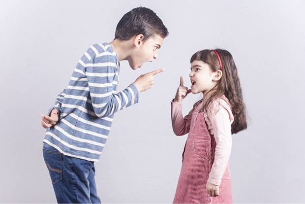 Las peleas entre hermanos puede fortalecer la empatía y la autonomía infantil