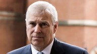 Palacio de Buckingham despoja de títulos al príncipe Andrés por sus vínculos con Jeffrey Epstein