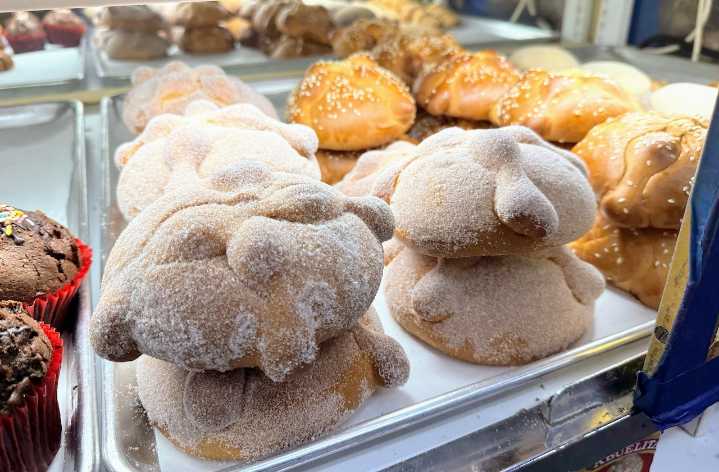 Para muchos, el pan de muerto une a las familias. Aquí es dónde encontrarlo en Portland