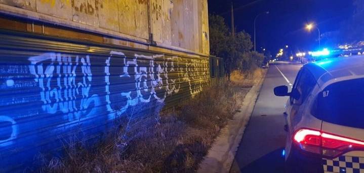 Identificados tres jóvenes por 200 pintadas en Logroño