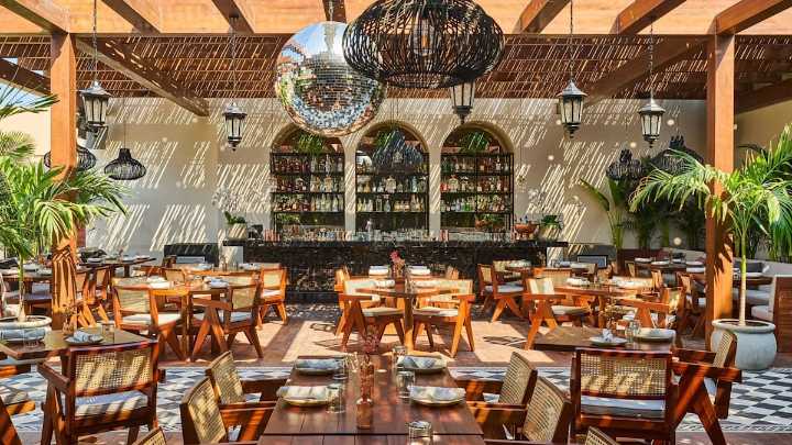 How to spend a week in Dubai and Abu Dhabi