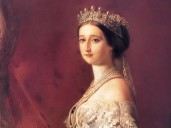 Quién fue Eugenia de Montijo, la emperatriz dueña de la lujosa corona que terminó rota tras el robo en el Museo Louvre