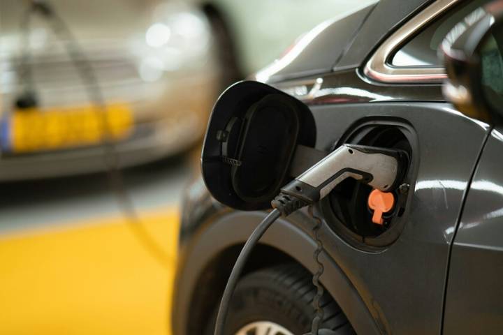 En España tenemos puntos de recarga que cargan el coche en 15 minutos: el problema es que son casi inexistentes