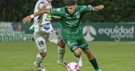 Once Caldas resistió jugando con uno menos, venció al colero y no se despega de los ocho mejores de la Liga