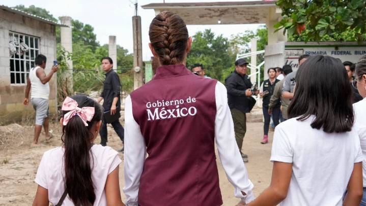 Sheinbaum visita Puebla para apoyar a comunidad damnificada por lluvias